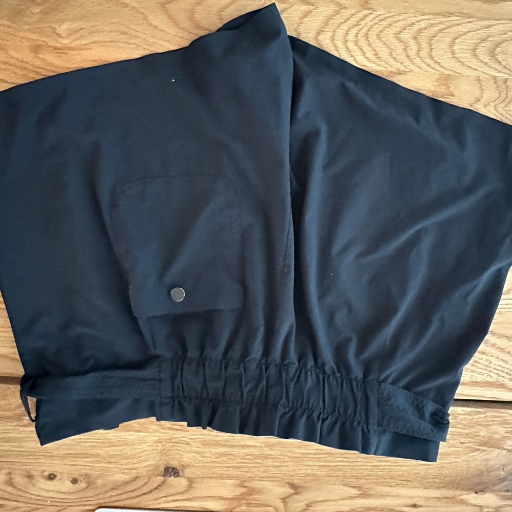 Athleta Women’s Skyline Short II Black Size 18 - Picture 4 of 5